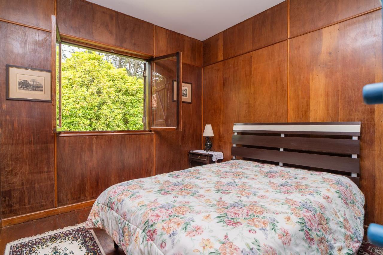 Incrivel Casa Com Cachoeira Em Meio A Natureza
